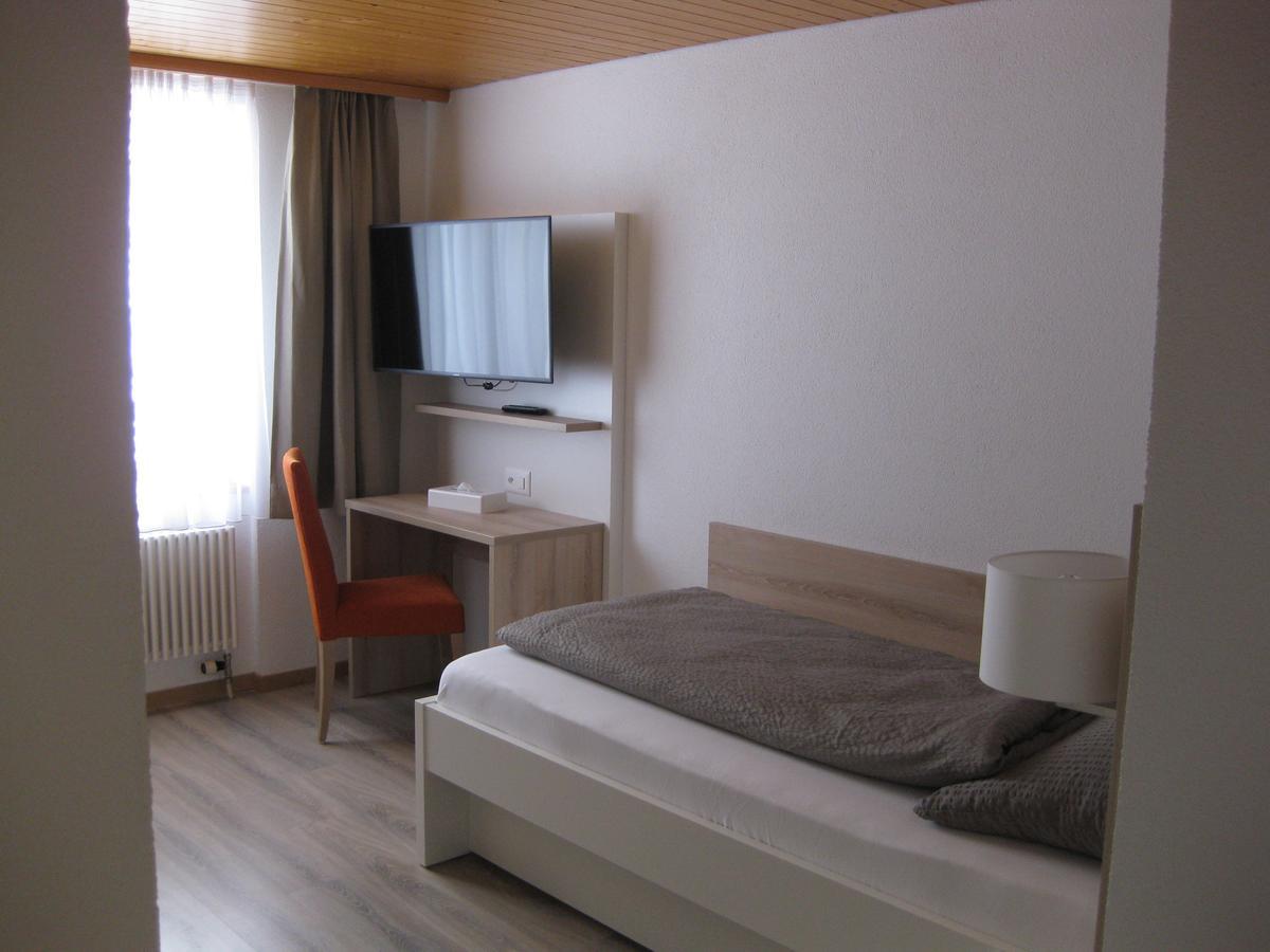 Hotel Hubertus Obergesteln Room photo