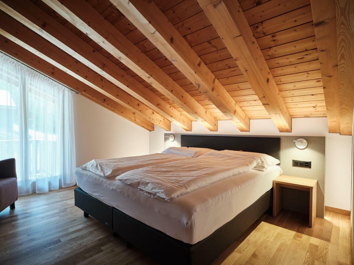 Hotel Hubertus Obergesteln Room photo
